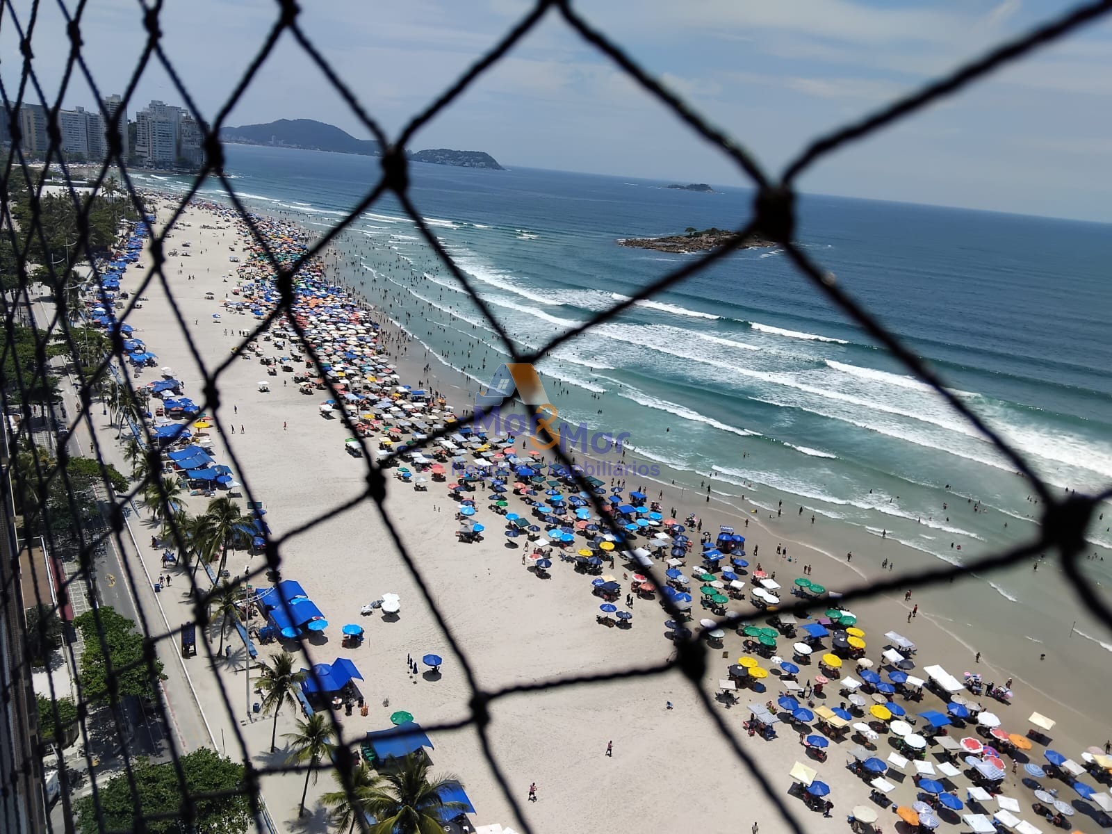 Apartamento Frente ao Mar nas Pitangueiras, Guarujá - SP