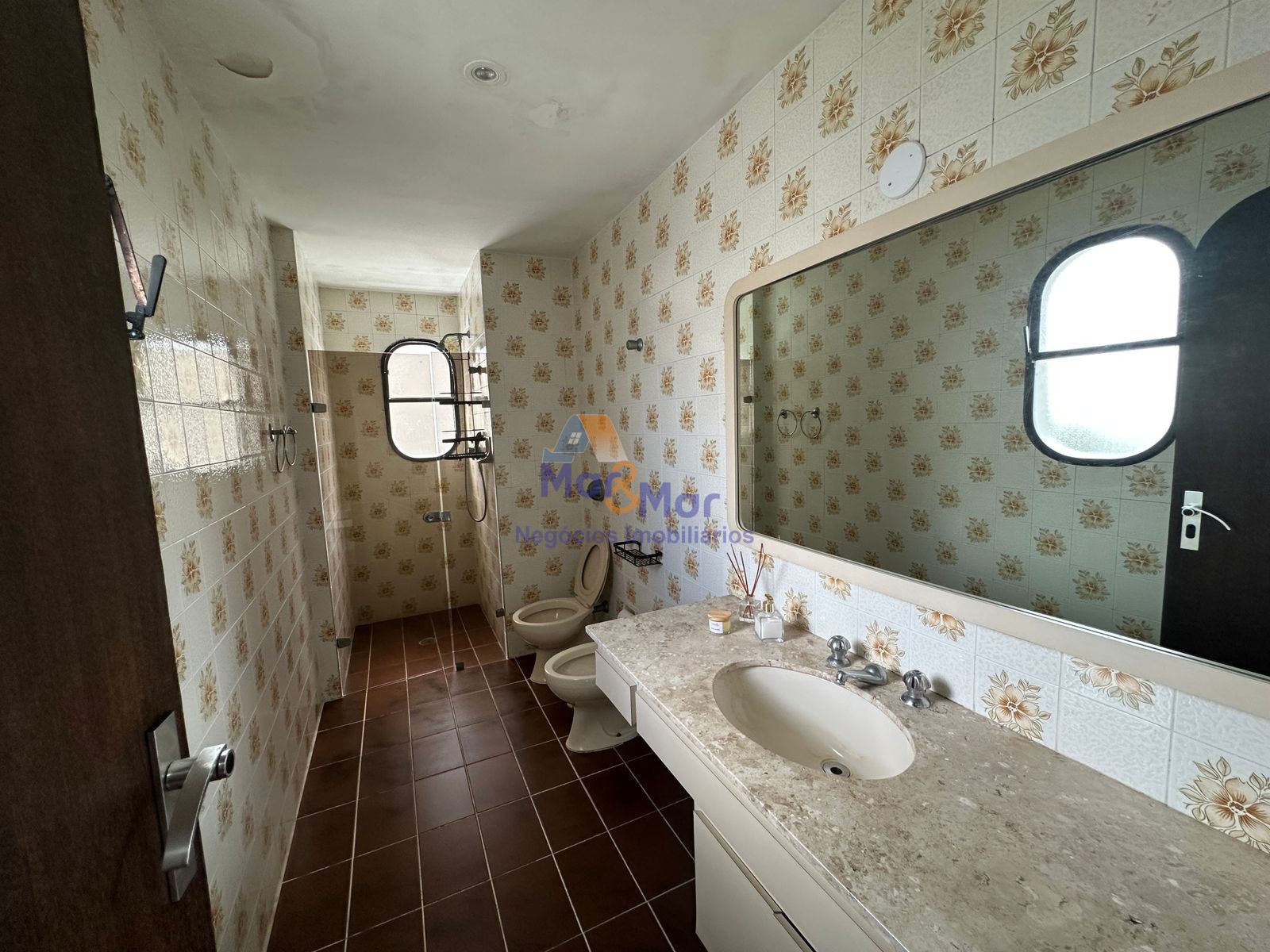 Apartamento Frente ao Mar, Praia Pitangueiras, Guarujá - SP