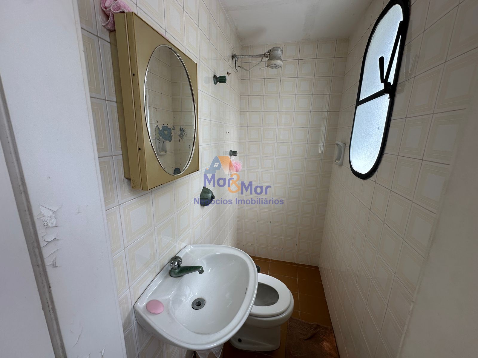 Apartamento Frente ao Mar, Praia Pitangueiras, Guarujá - SP