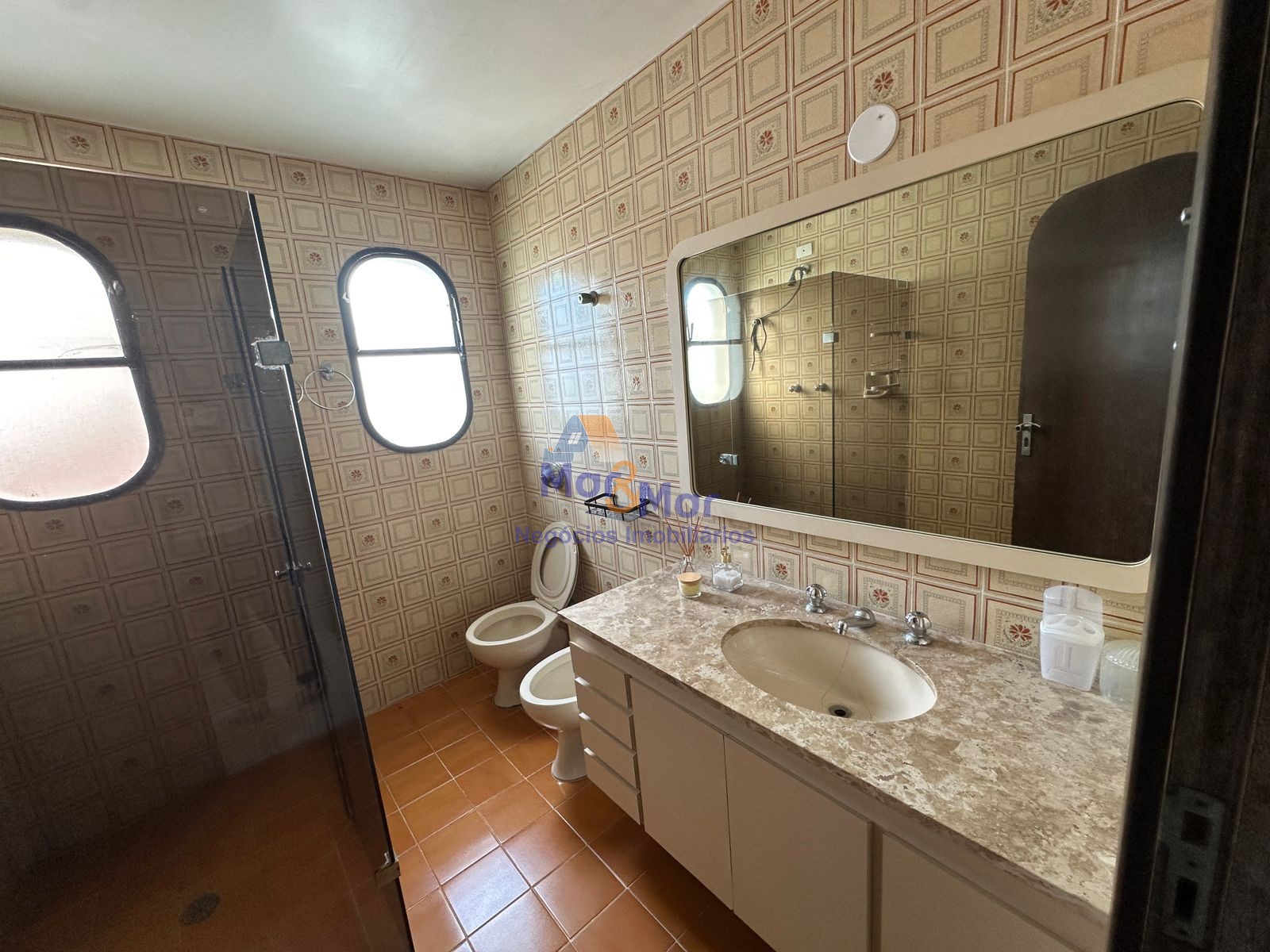Apartamento Frente ao Mar, Praia Pitangueiras, Guarujá - SP