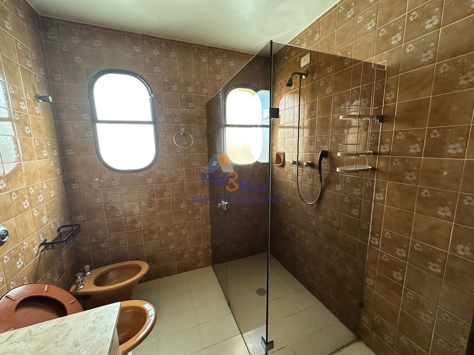 Apartamento Frente ao Mar, Praia Pitangueiras, Guarujá - SP