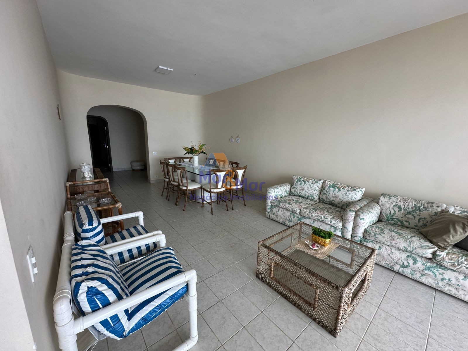 Apartamento Frente ao Mar, Praia Pitangueiras, Guarujá - SP