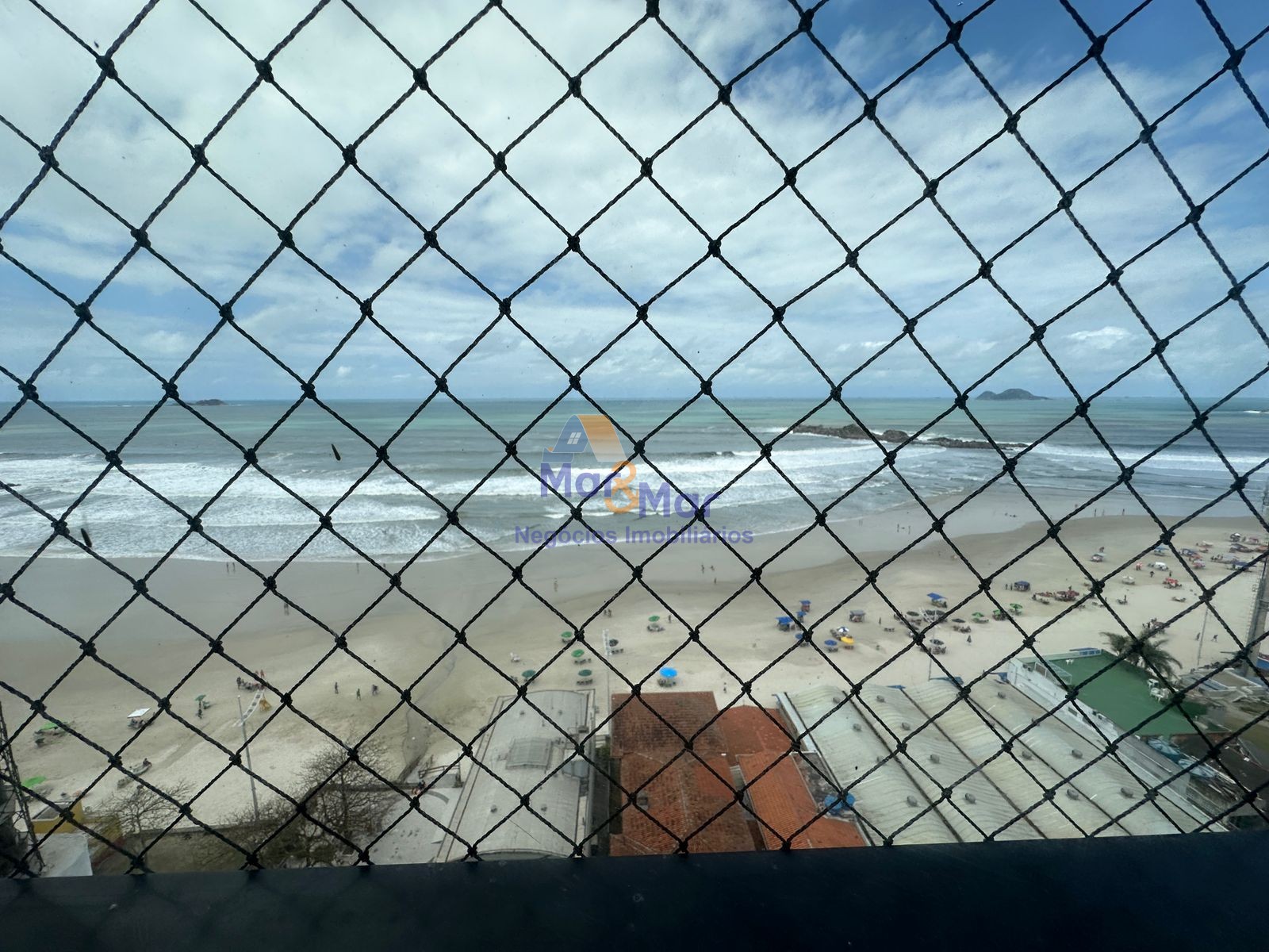 Apartamento Frente ao Mar, Praia Pitangueiras, Guarujá - SP
