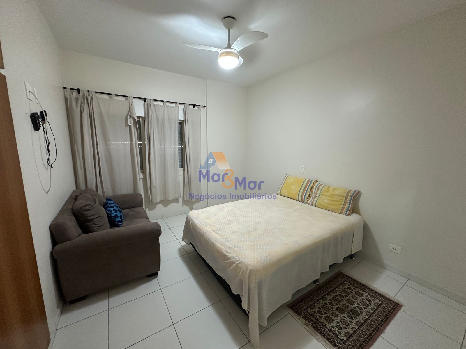 Apartamento Frente ao Mar, Pitangueiras, Guarujá - SP