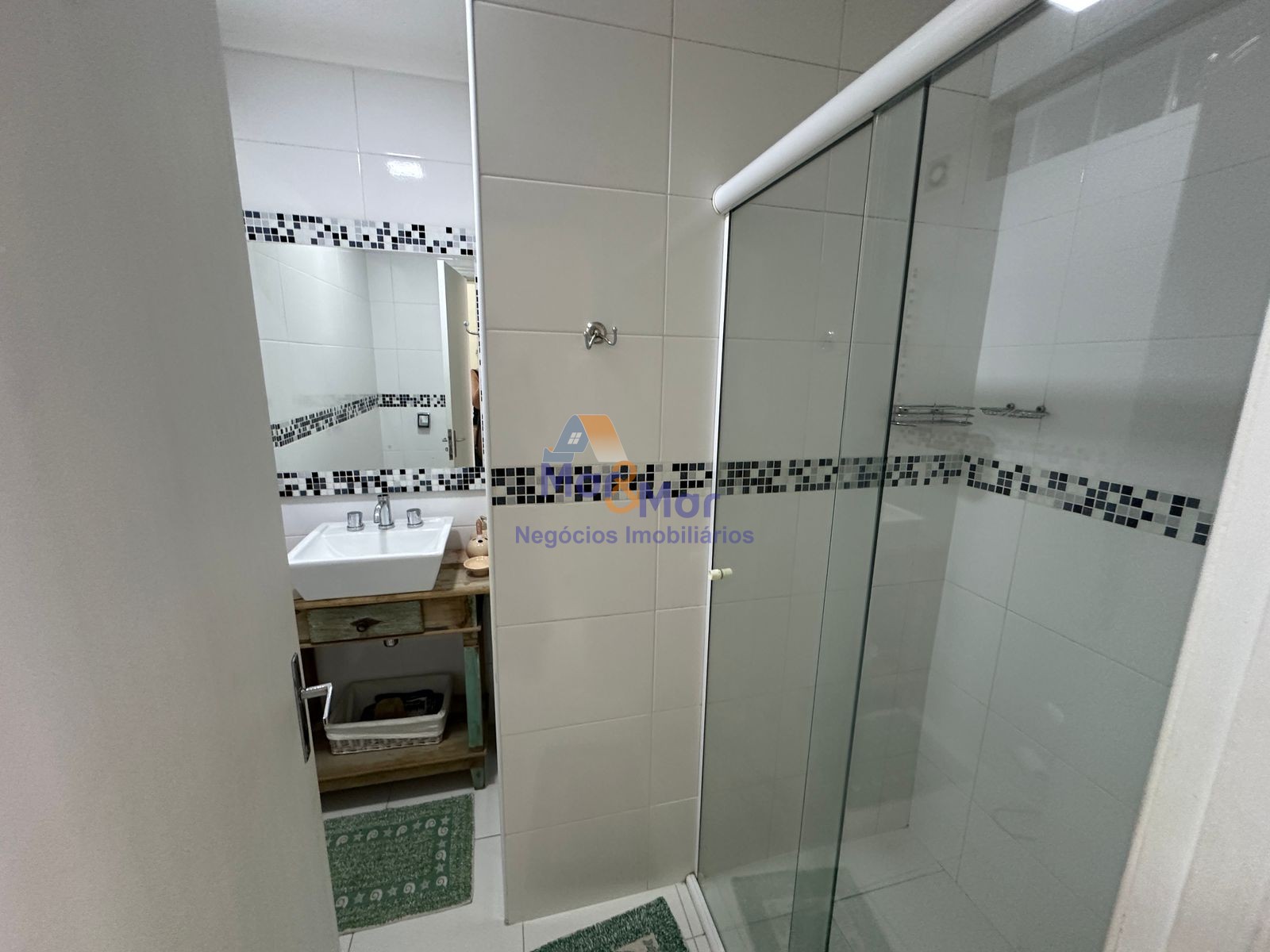 Apartamento Frente ao Mar, Pitangueiras, Guarujá - SP