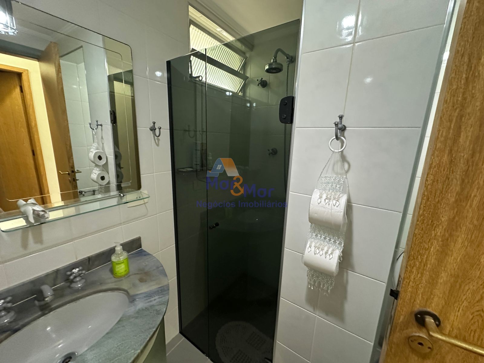 Apartamento Frente ao Mar, Praia Pitangueiras, Guarujá - SP