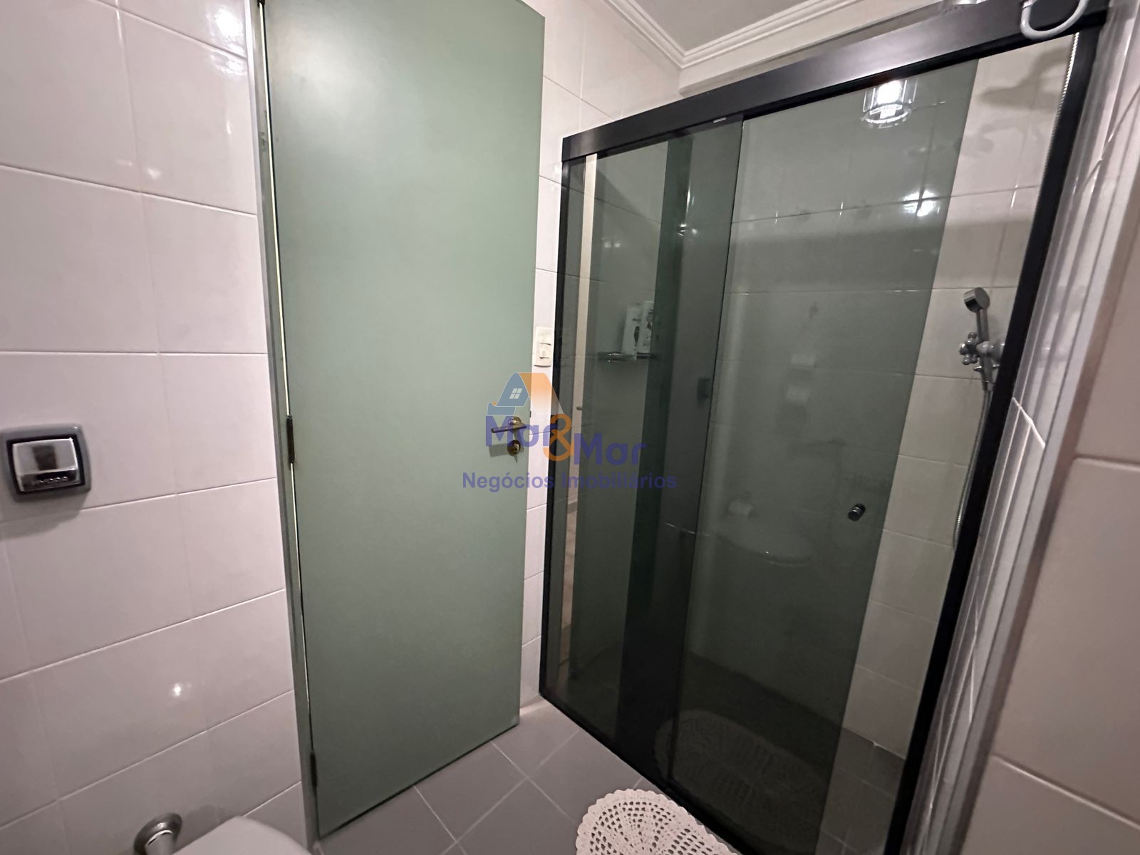 Apartamento Frente ao Mar, Praia Pitangueiras, Guarujá - SP