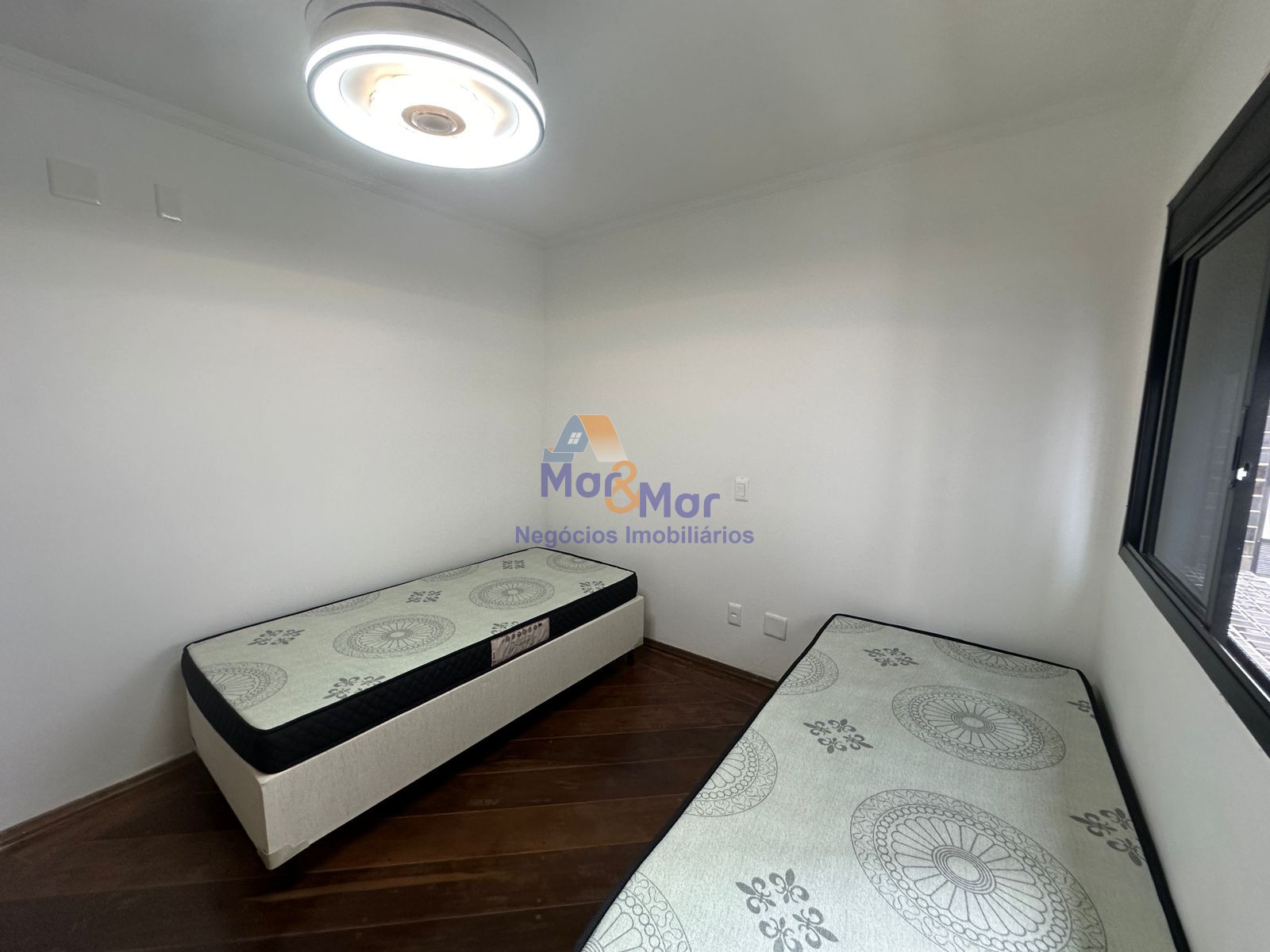 Apartamento Duplex na Praia das Pitangueiras, Guarujá - SP