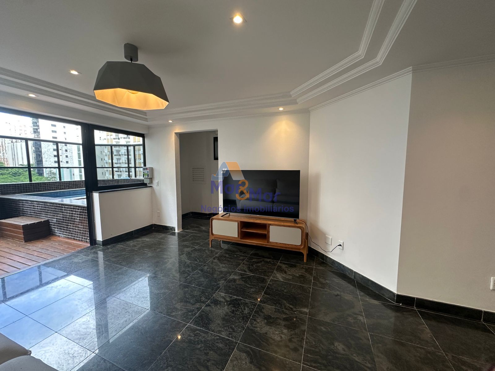 Apartamento Duplex na Praia das Pitangueiras, Guarujá - SP