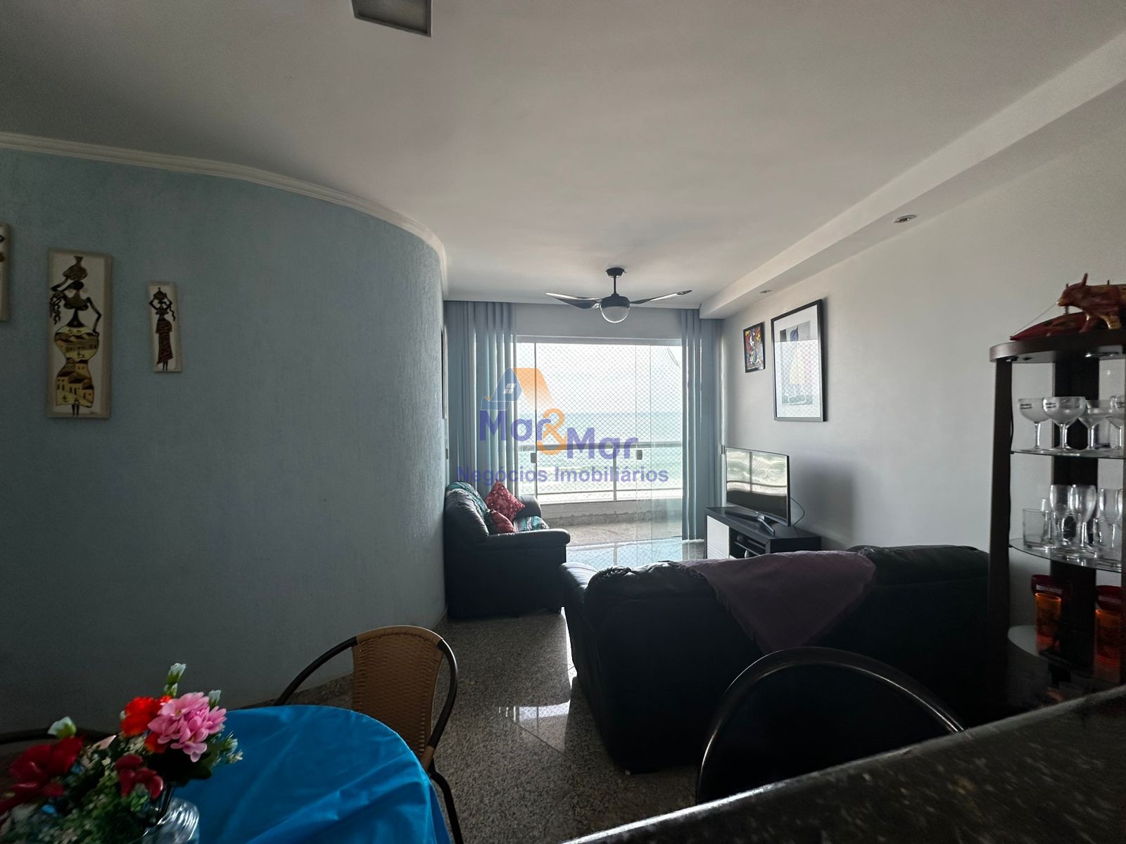 Apartamento Frente ao Mar, Pitangueiras, Guarujá - SP