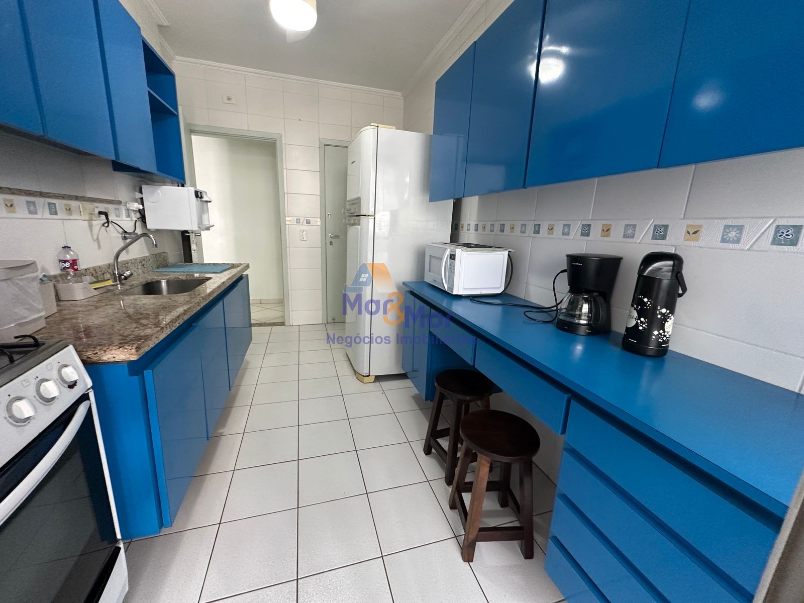 Apartamento na Praia das Pitangueiras, Guarujá - SP