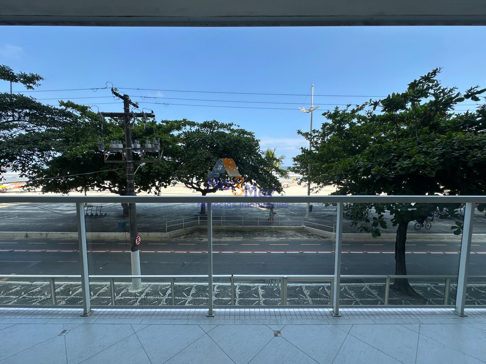 Apartamento Frente ao Mar-4-dormitorios-Pitangueiras