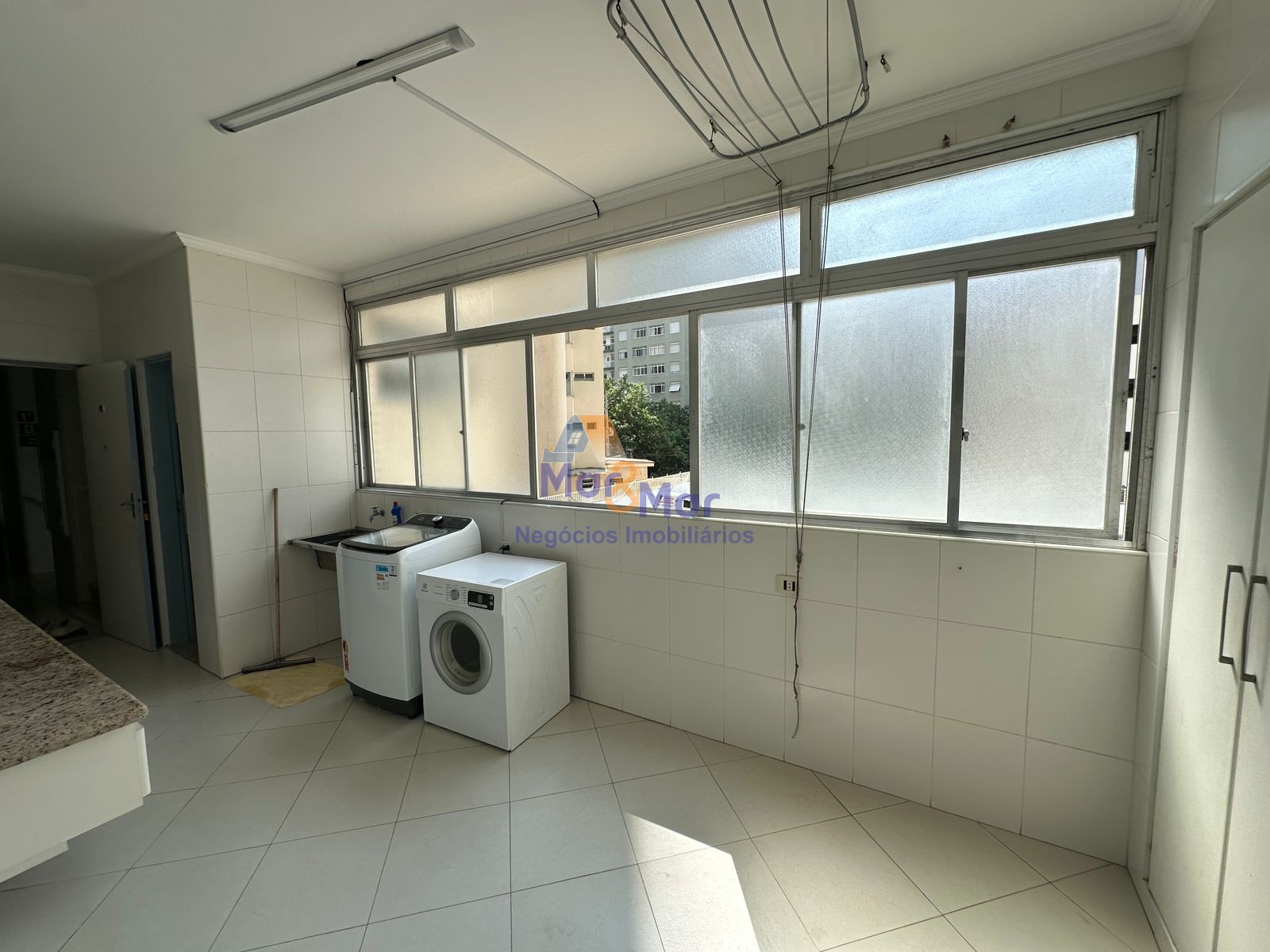Apartamento Frente ao Mar-4-dormitorios-Pitangueiras
