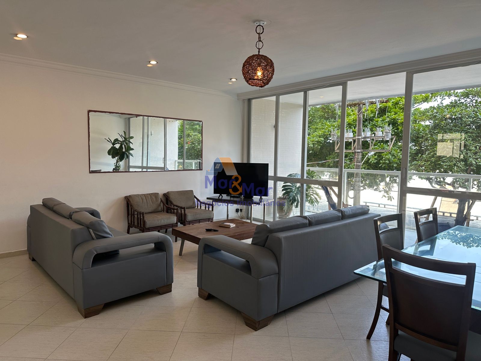 Apartamento Frente ao Mar-4-dormitorios-Pitangueiras