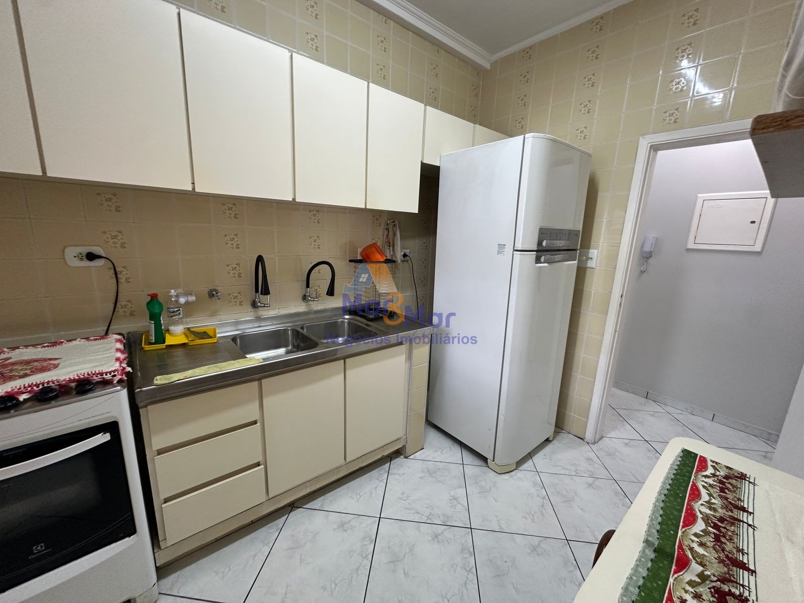 Apartamento-2-dormitorios-Pitangueiras