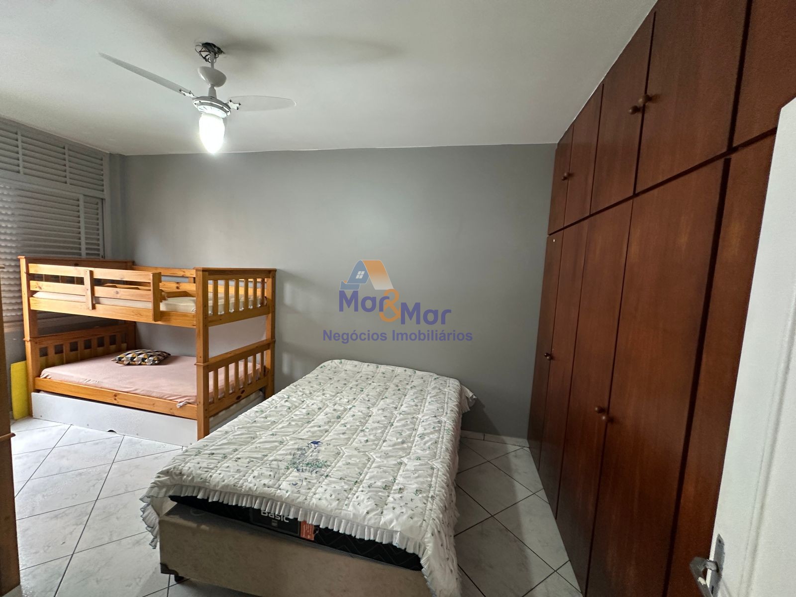 Apartamento-2-dormitorios-Pitangueiras