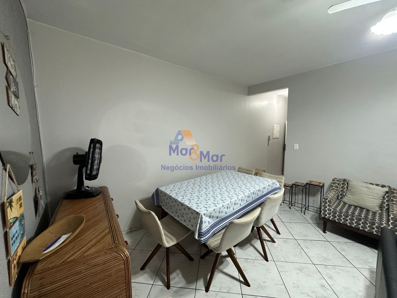 Apartamento-2-dormitorios-Pitangueiras