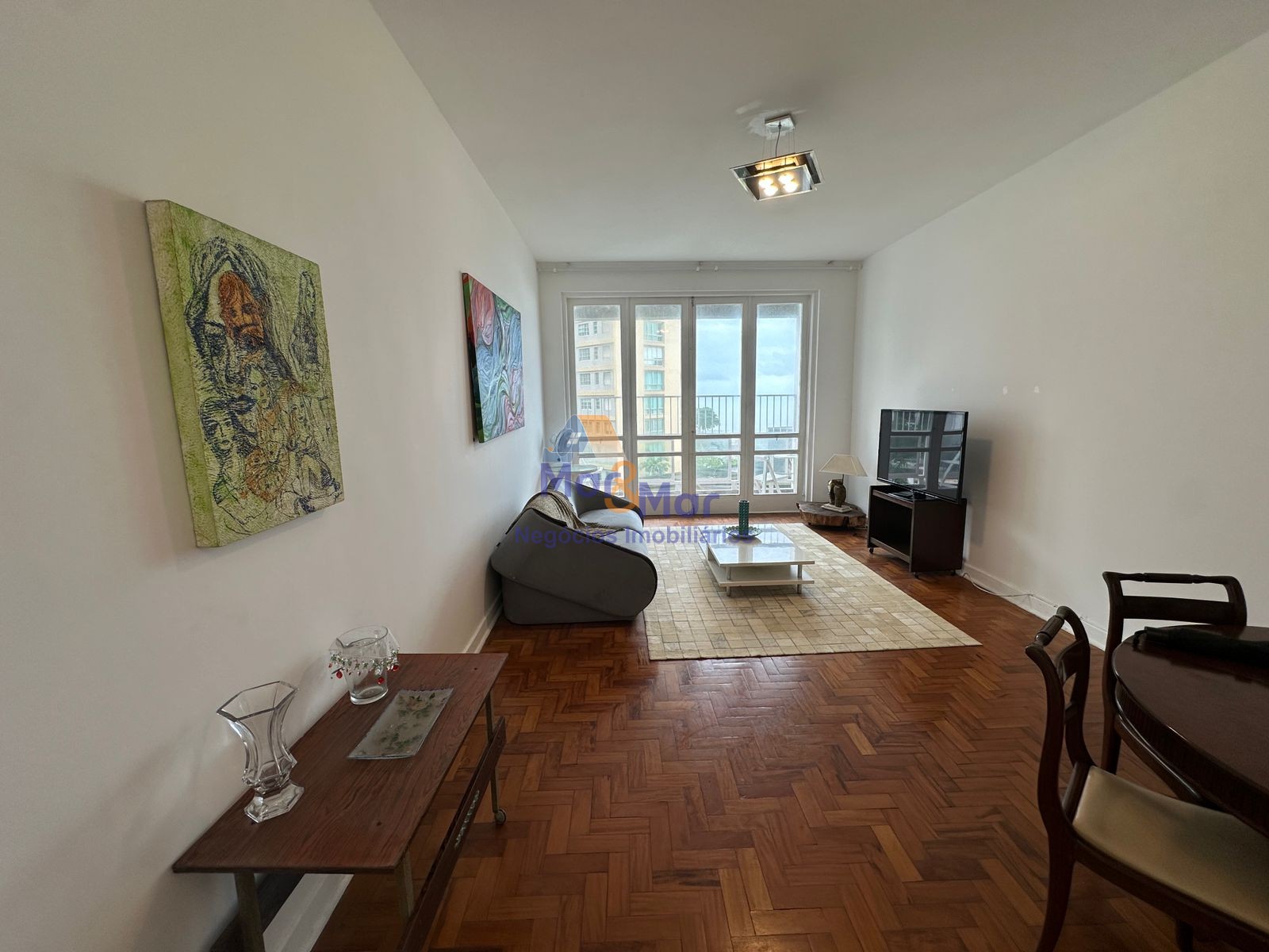 Apartamento Frente ao Mar nas Pitangueiras, Guarujá - SP