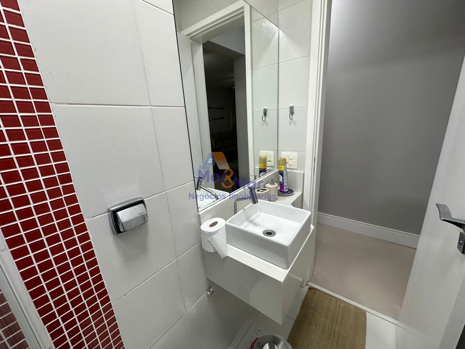 Apartamento na Praia da Enseada, Guarujá - SP