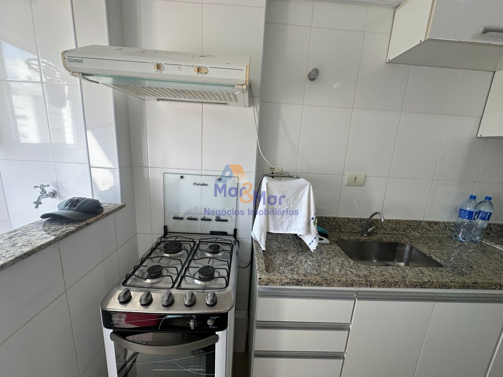 Apartamento na Praia das Pitangueiras, Guarujá - SP
