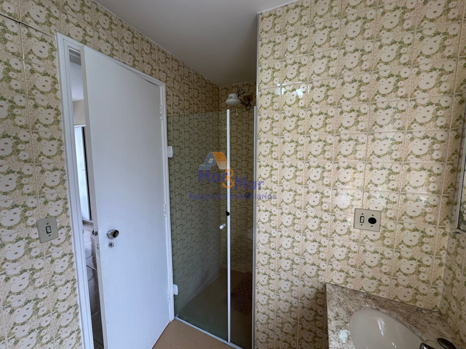 Apartamento na Praia da Enseada, Guarujá - SP