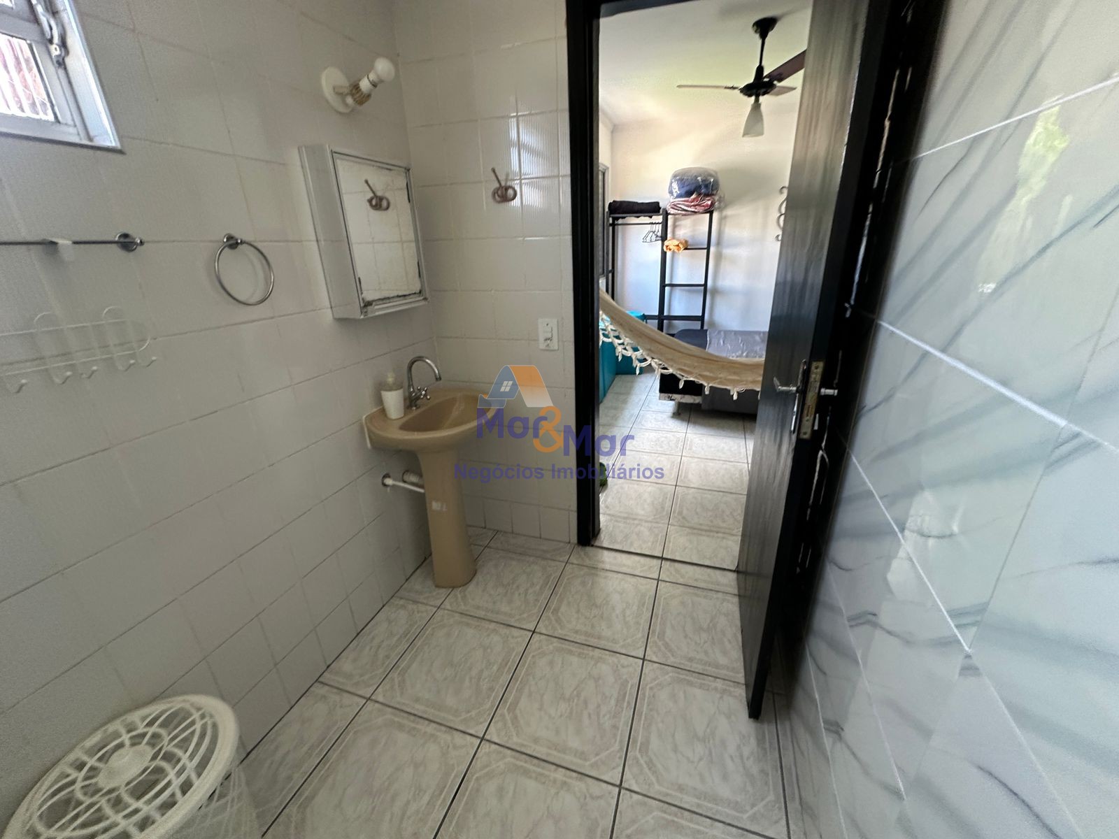 Apartamento na Praia da Enseada, Guarujá - SP