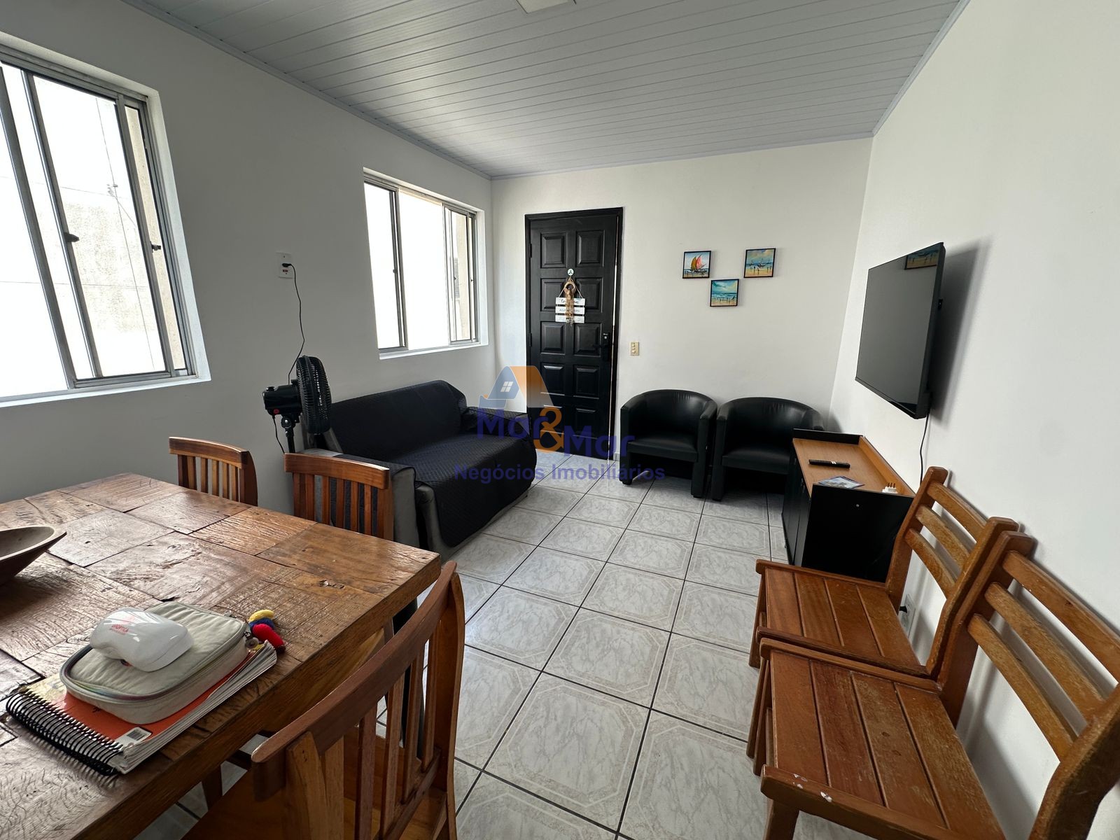 Apartamento na Praia da Enseada, Guarujá - SP