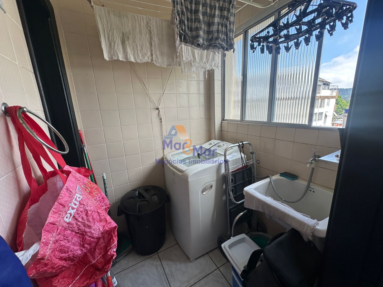 Apartamento na Praia da Enseada, Guarujá - SP