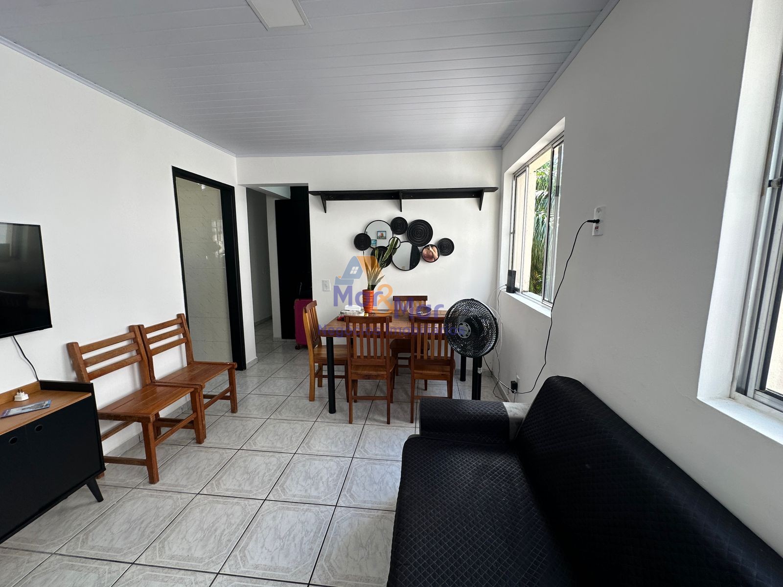 Apartamento na Praia da Enseada, Guarujá - SP