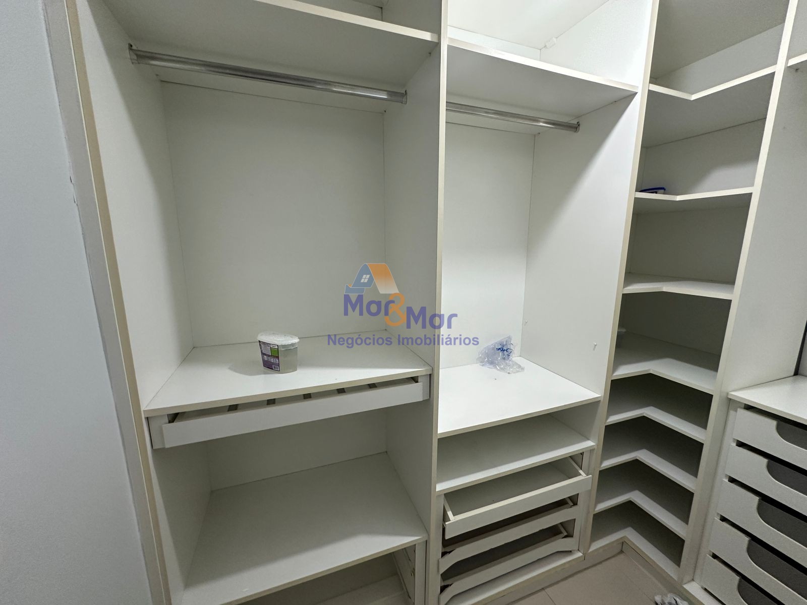 Apartamento-3-dormitorios-Pitangueiras