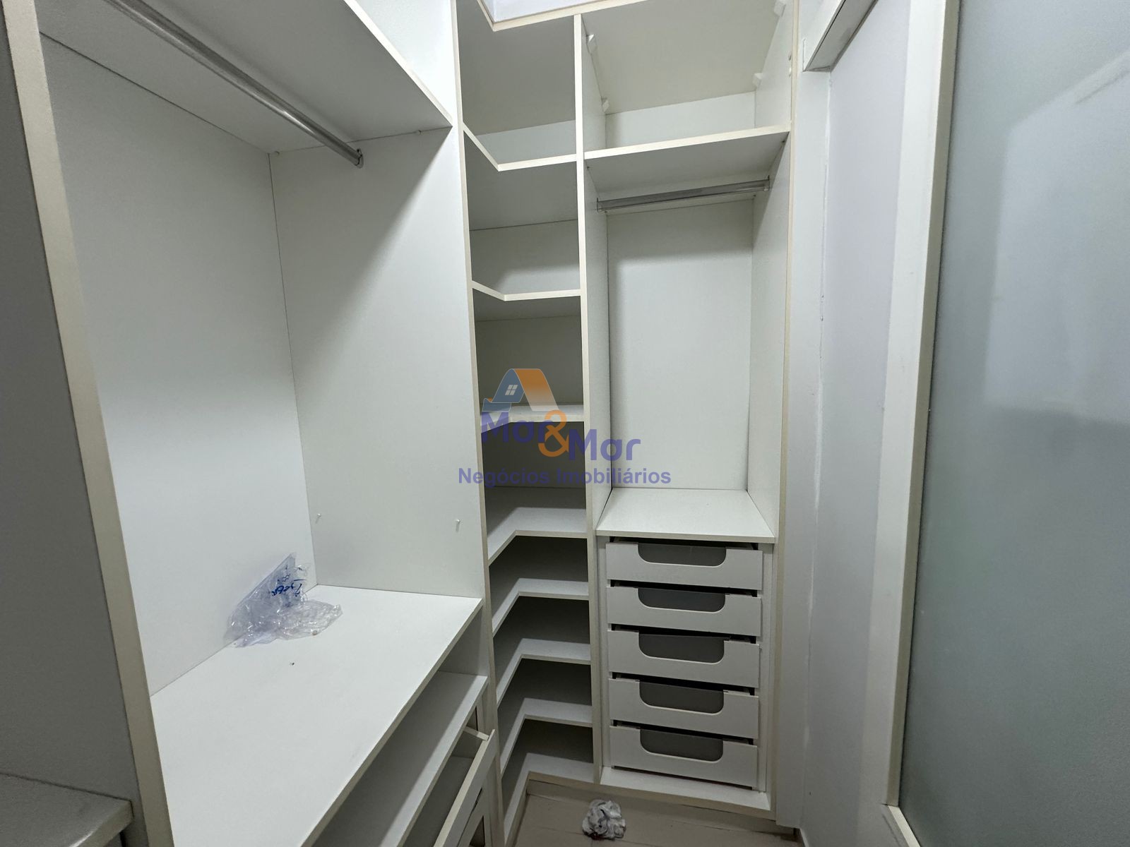Apartamento-3-dormitorios-Pitangueiras