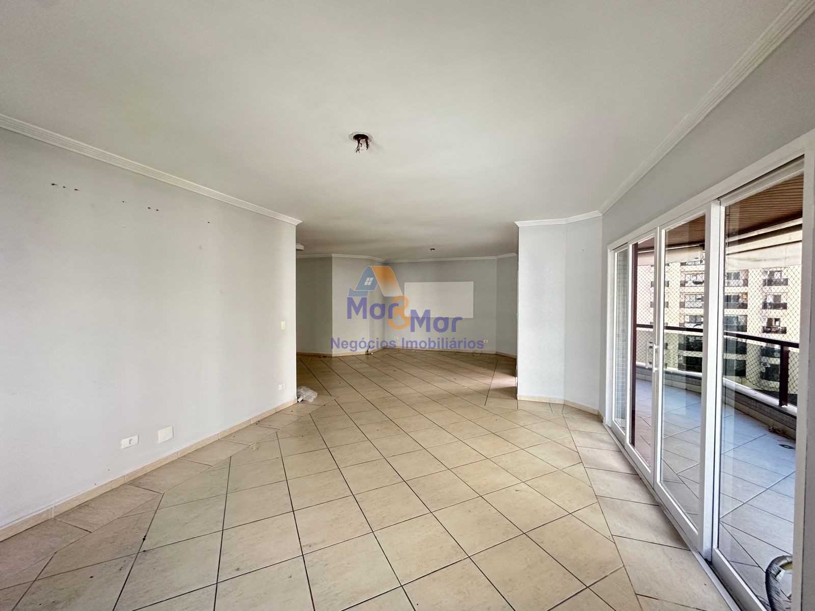 Apartamento-3-dormitorios-Pitangueiras