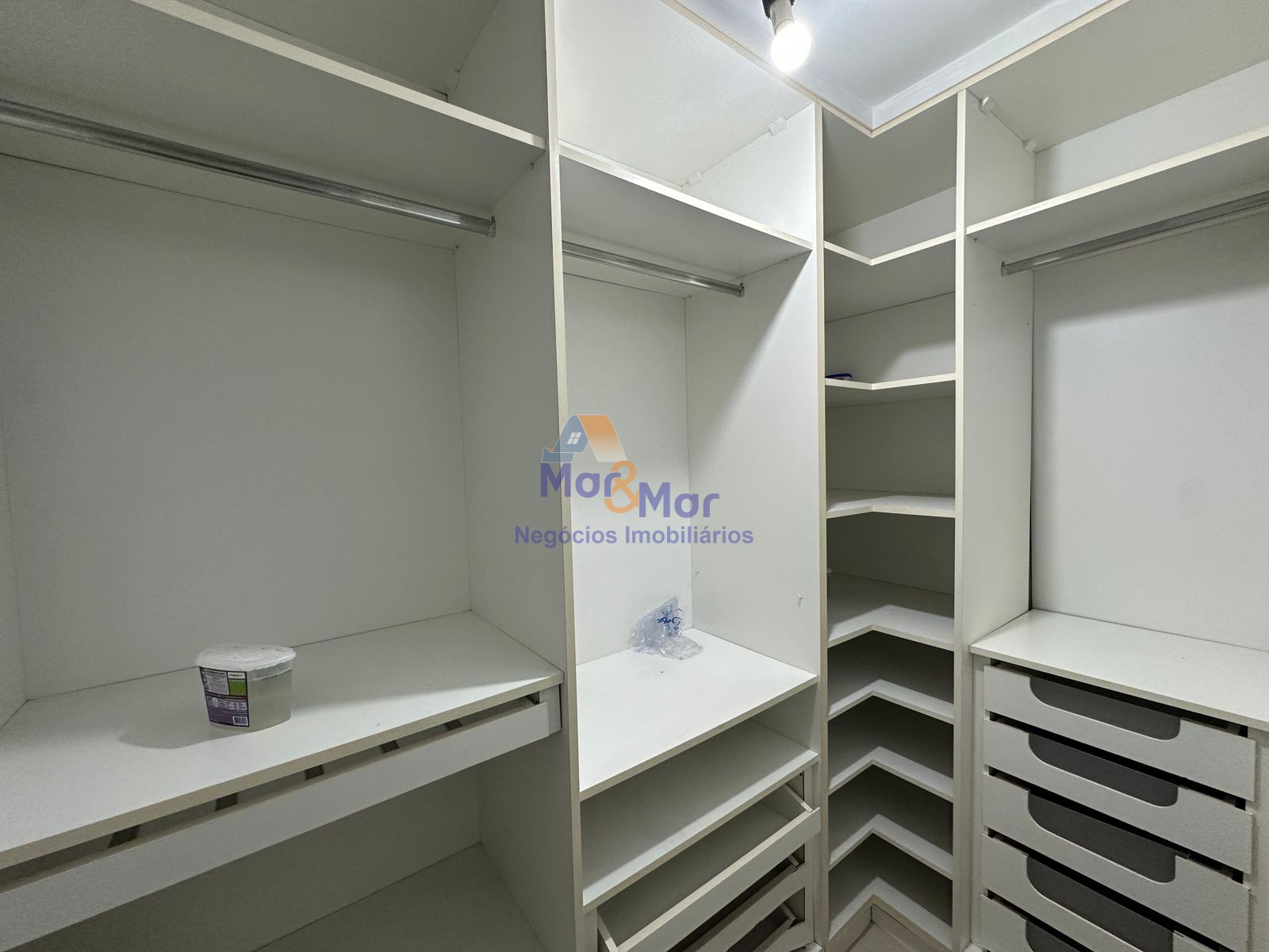 Apartamento-3-dormitorios-Pitangueiras