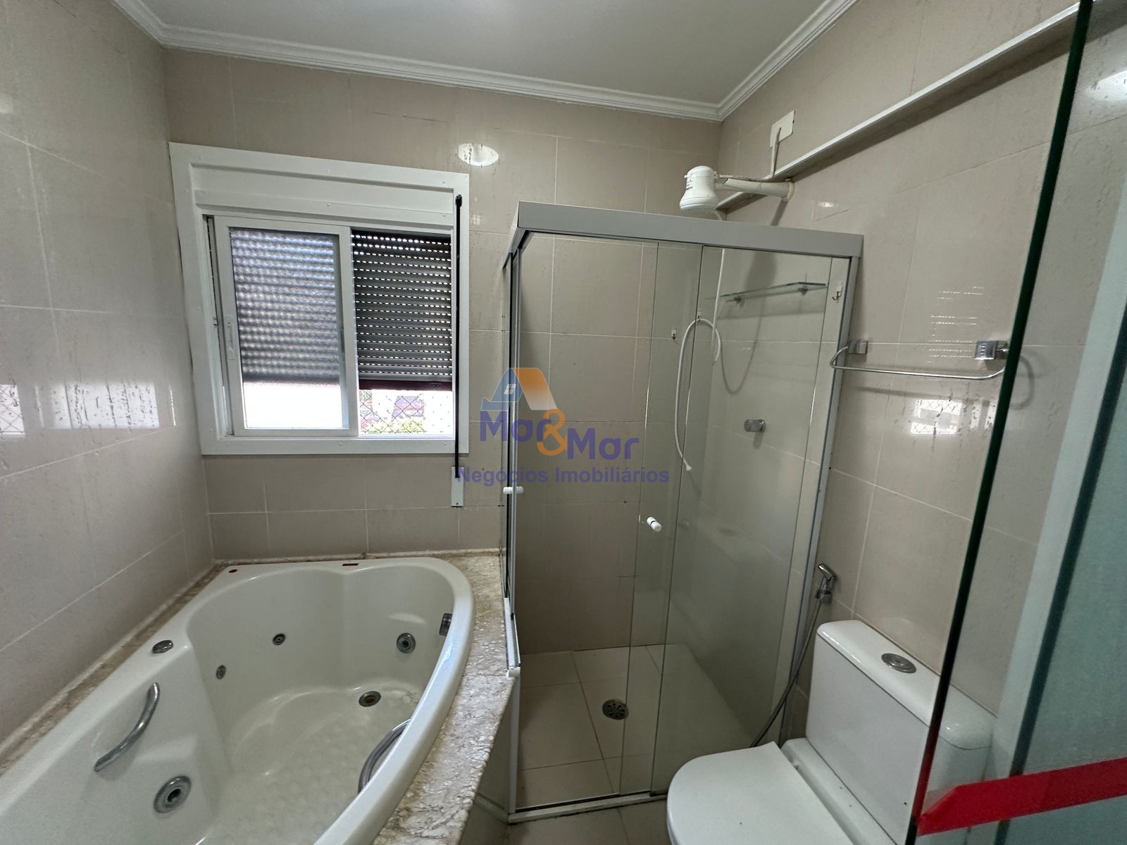 Apartamento-3-dormitorios-Pitangueiras